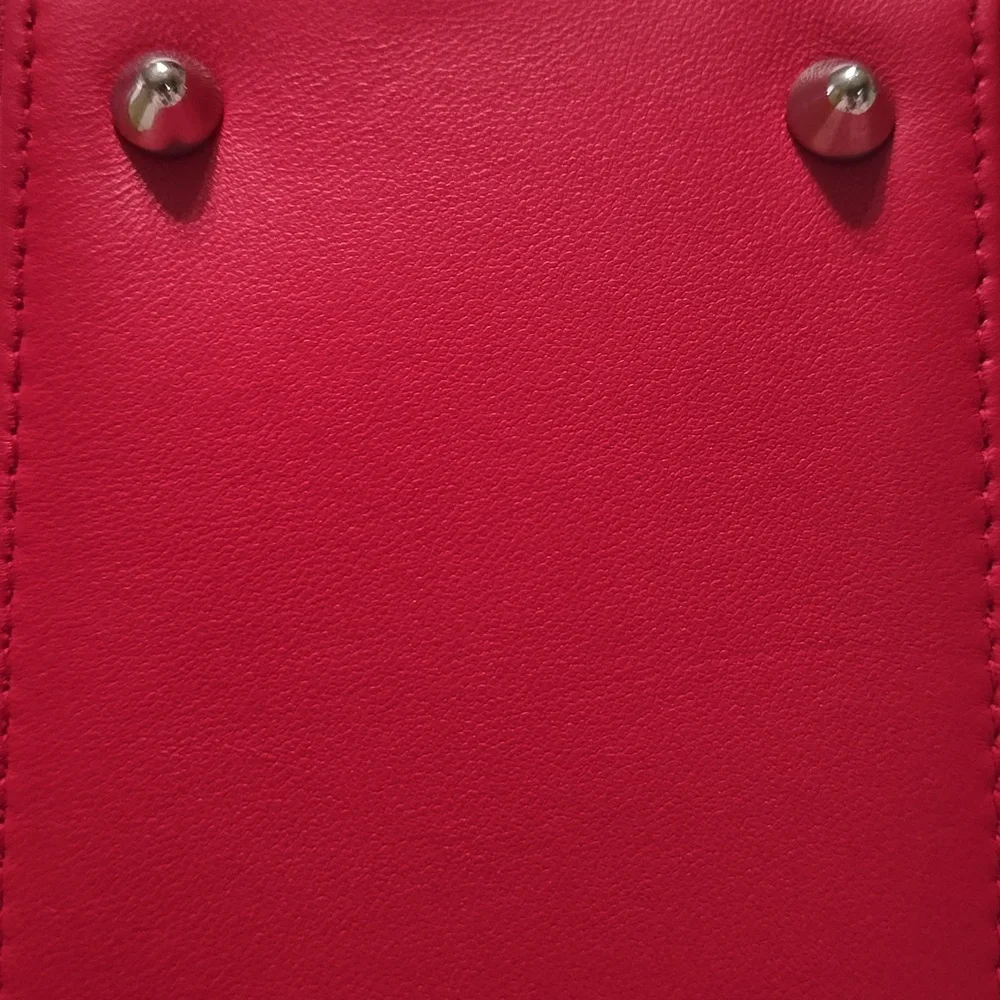 Like NEW!!! Christian Dior Lady Dior Bag Cannage Quilt Lambskin Medium - Picture 8 of 16